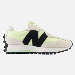 New Balance 327 Women's Size 9.5